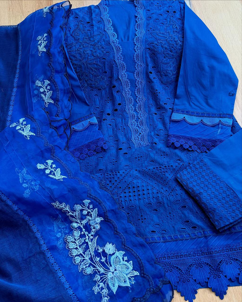 Women's Clothing Store