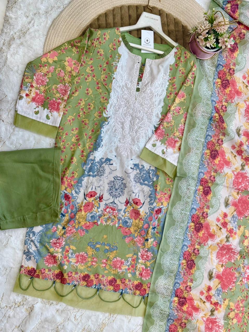 Olive Garden Embroidered Ensemble 1850