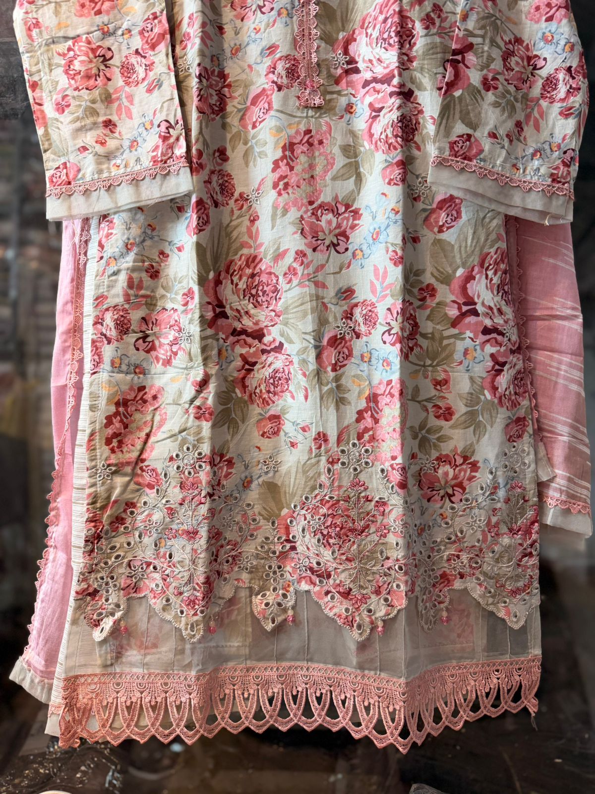 Elegant Pakistani Lawn Suit with Lace Accents & Designer Neckline 3701