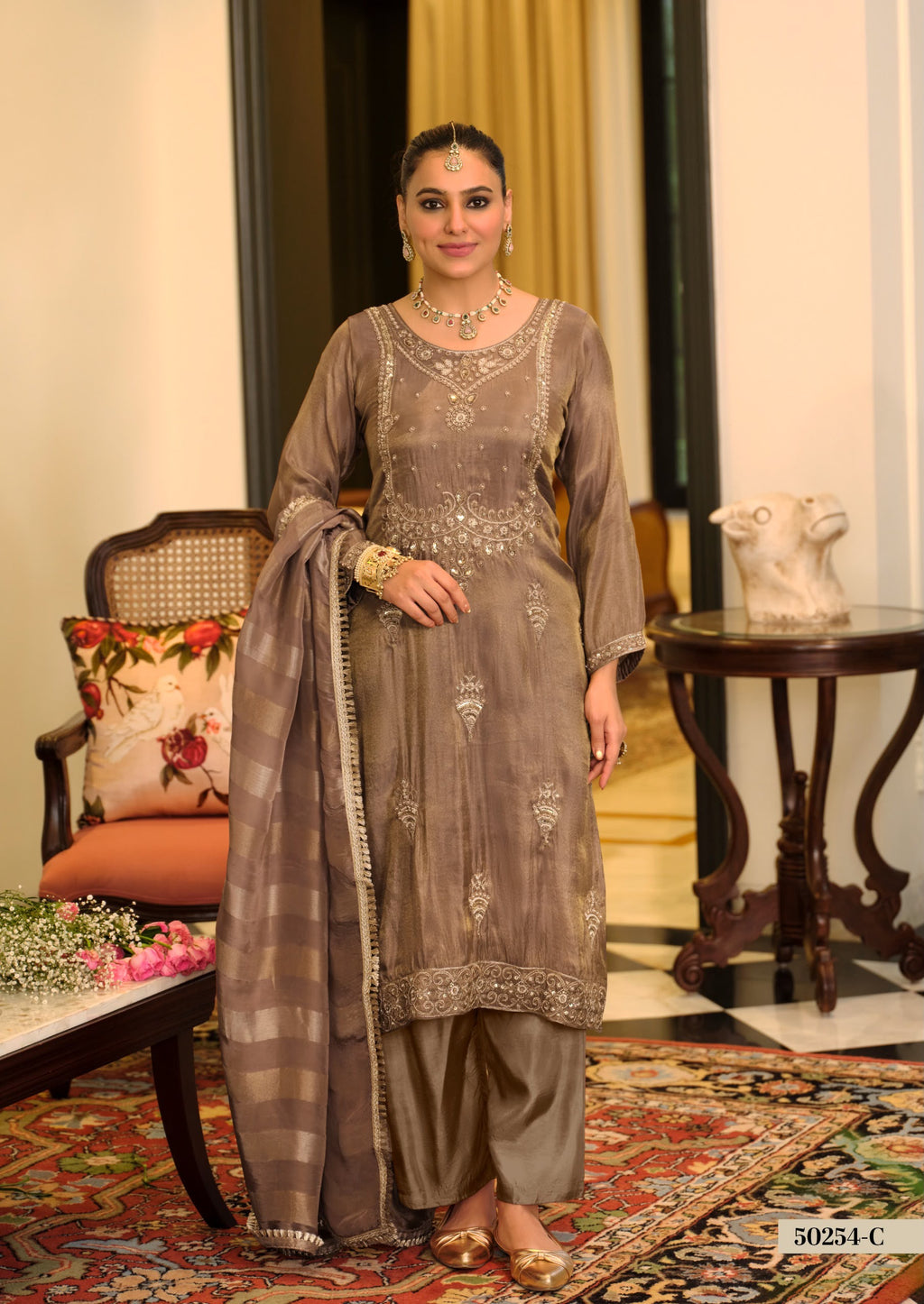 Zar-e-Noor Premium Embroidered Straight Suit Set with Dupatta