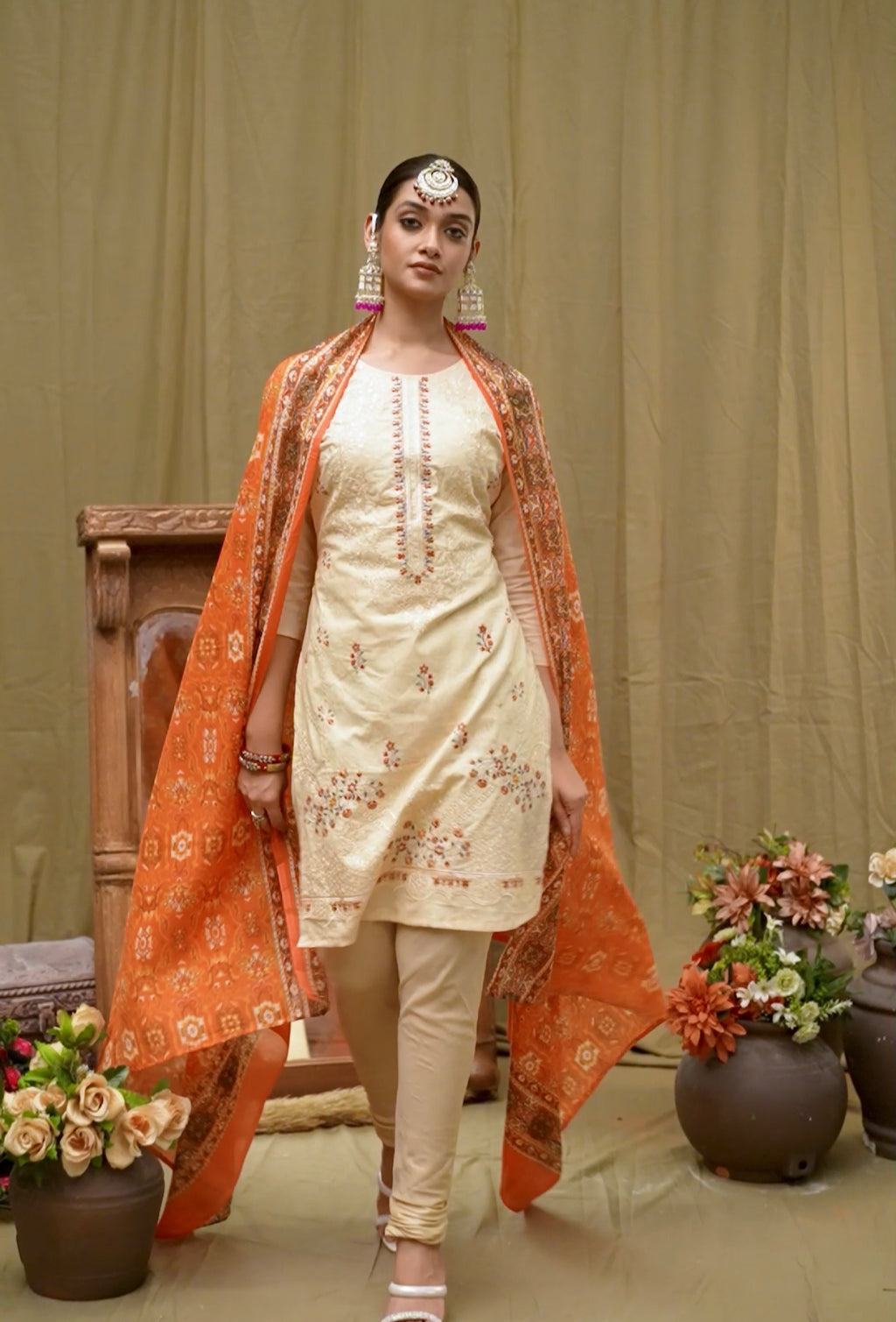 EVAS SAHNAZ SELF EMBROIDERED COLLECTIONS 11199