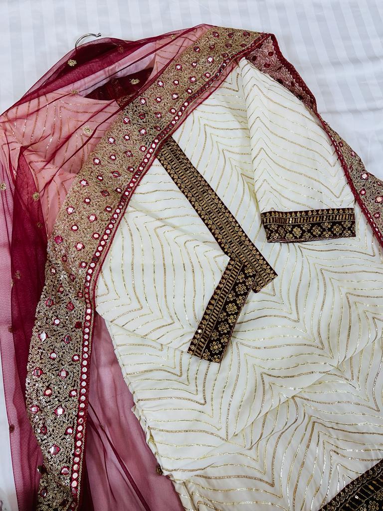 FROST WHITE FORMAL SUIT