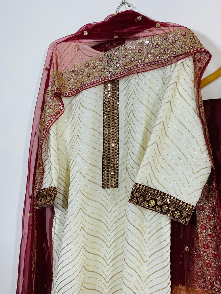 FROST WHITE FORMAL SUIT